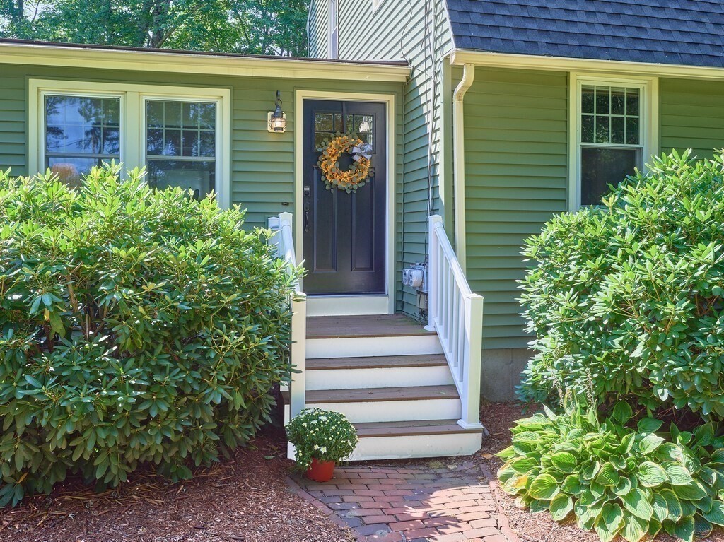69 Walnut Street, Upton, MA 01568 — photo 3