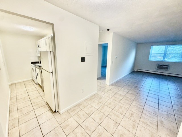 80 Cambridge #23 — photo