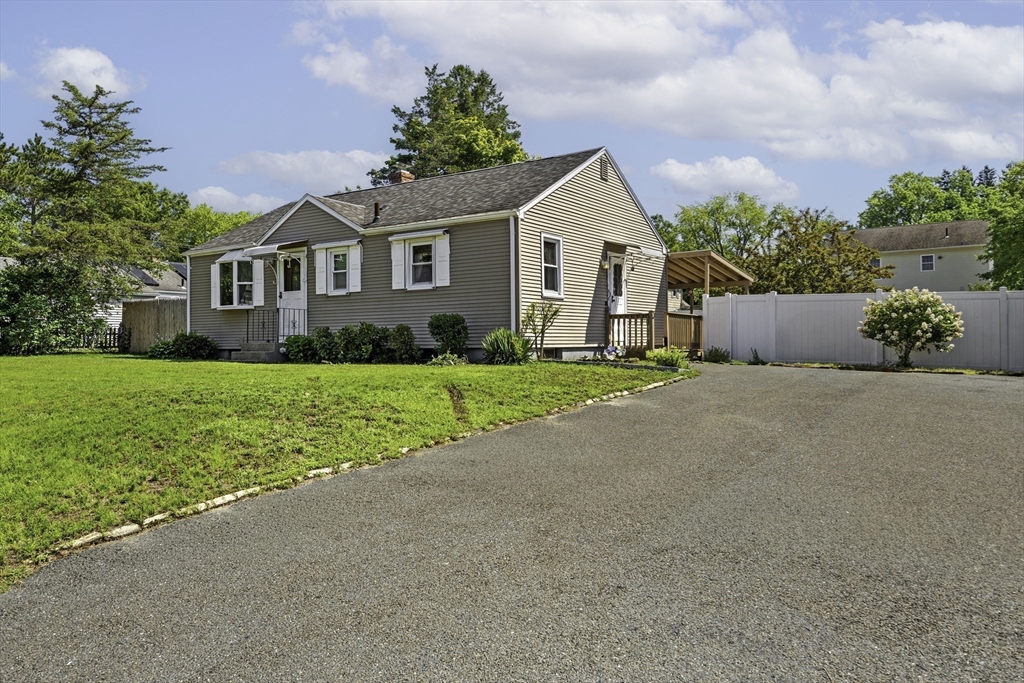 133 Denwall Dr — photo