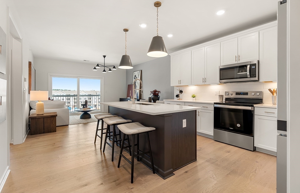 141 East Point Drive #211 — photo