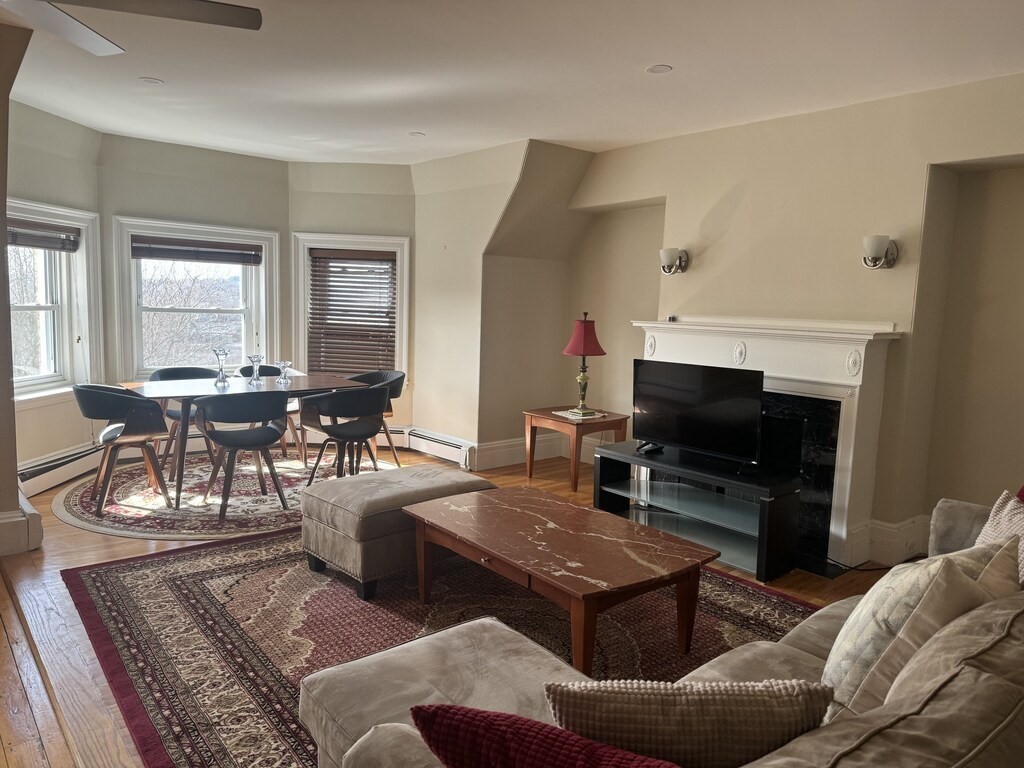 318 Tappan 3Furni — photo
