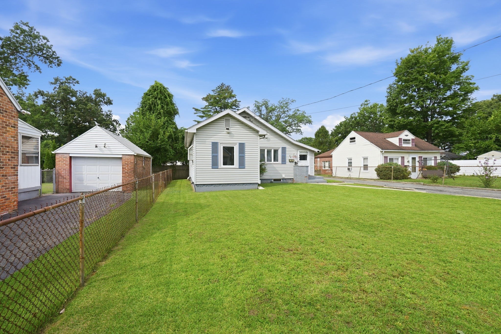 66 Upland, Springfield, MA 01104 — photo 2