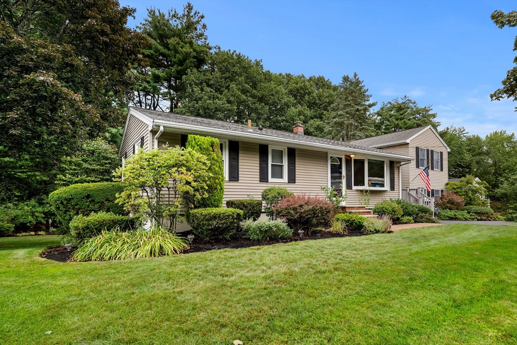 25 Glen Drive — photo