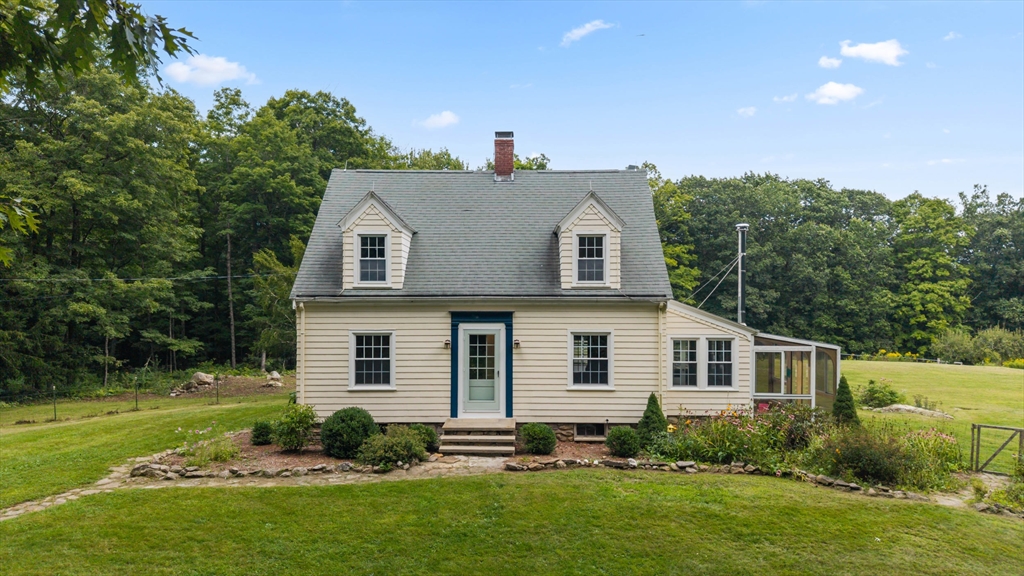 109 Rutherford Road, Oakham, MA 01068