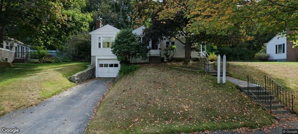 43 Zenith Dr — photo