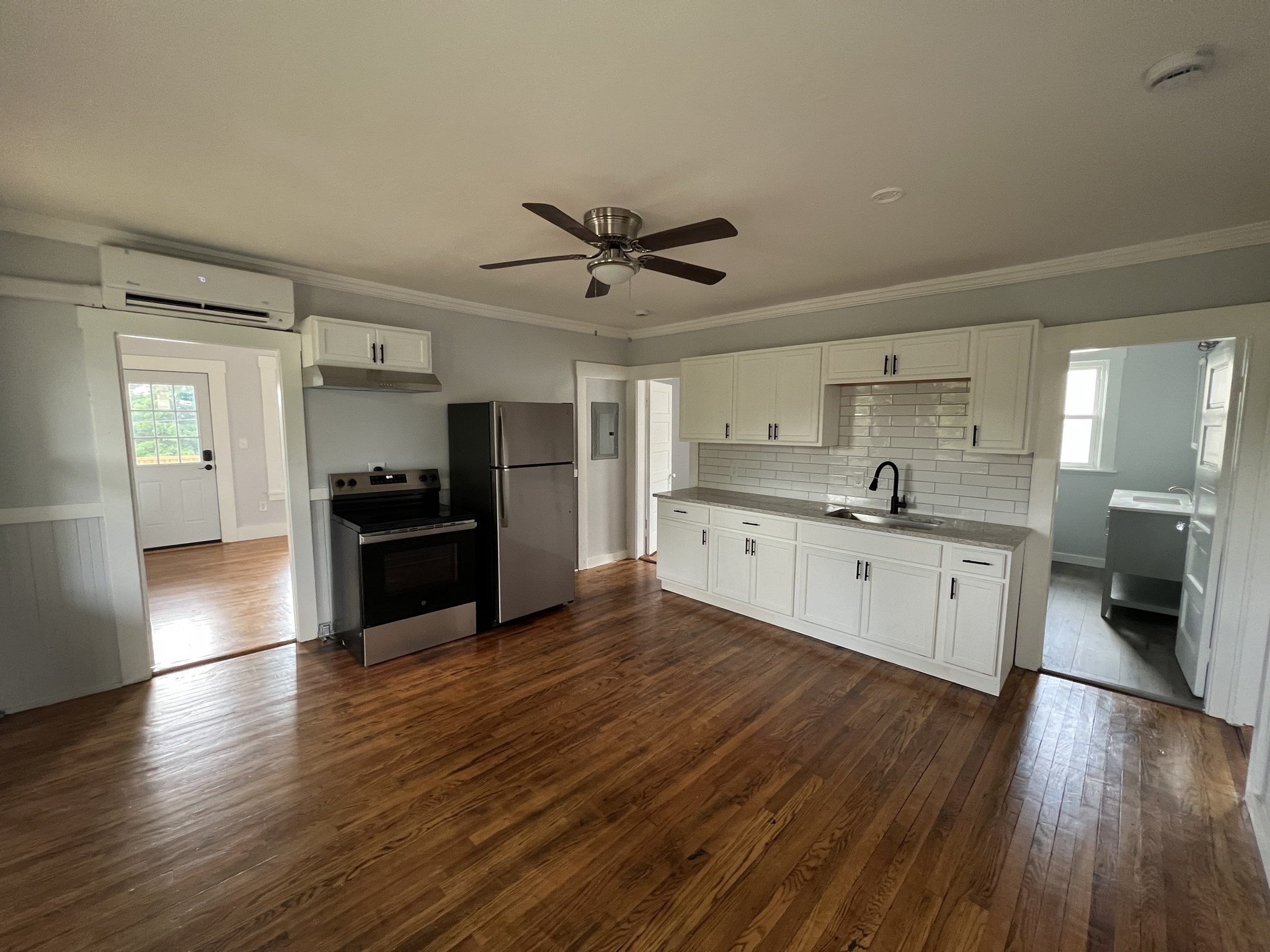 67 Fairlawn Ave #3 — photo