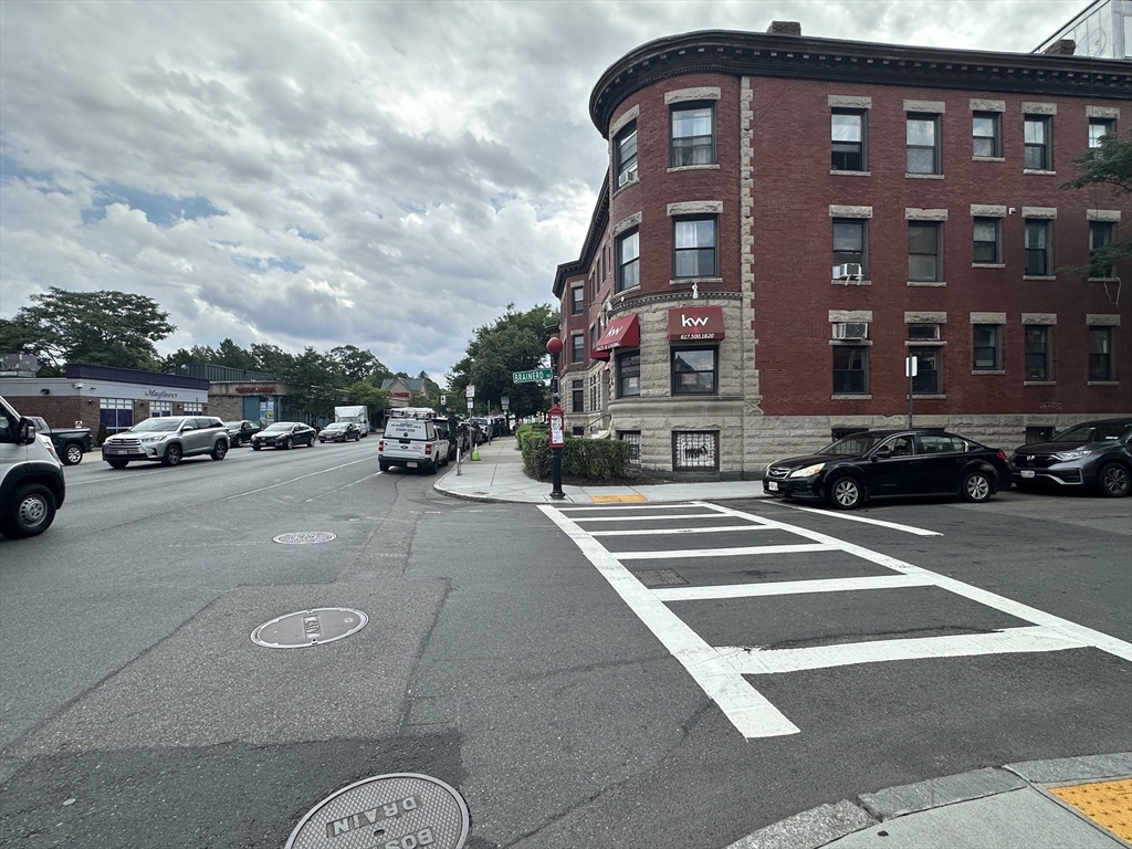 231 Harvard Avenue #1 — photo