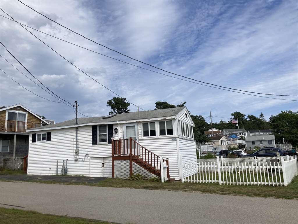 12 Thompson Road #C — photo