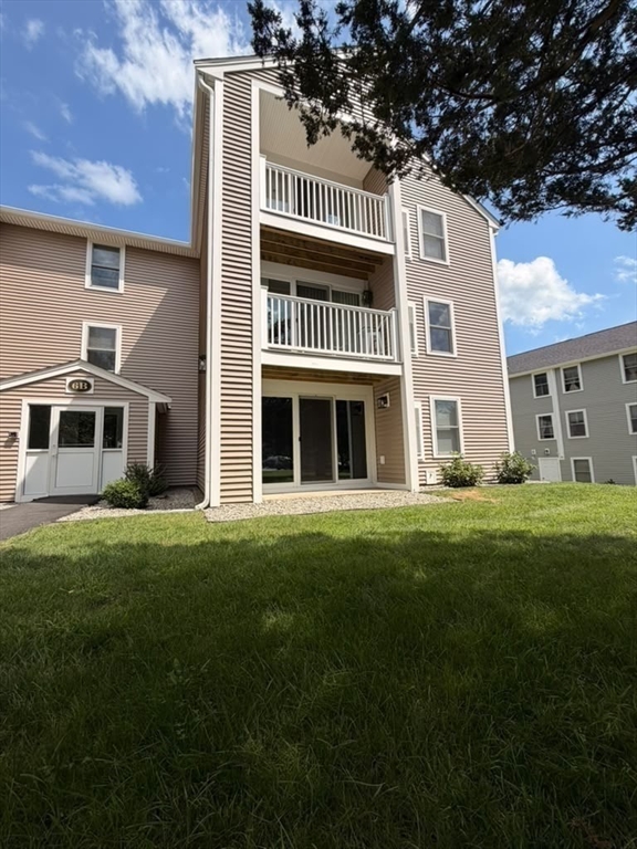 6 Marc Dr 6B8 — photo