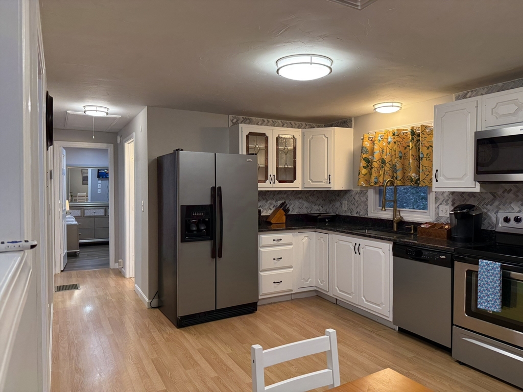 89 Westwood Dr #1 2-1 — photo