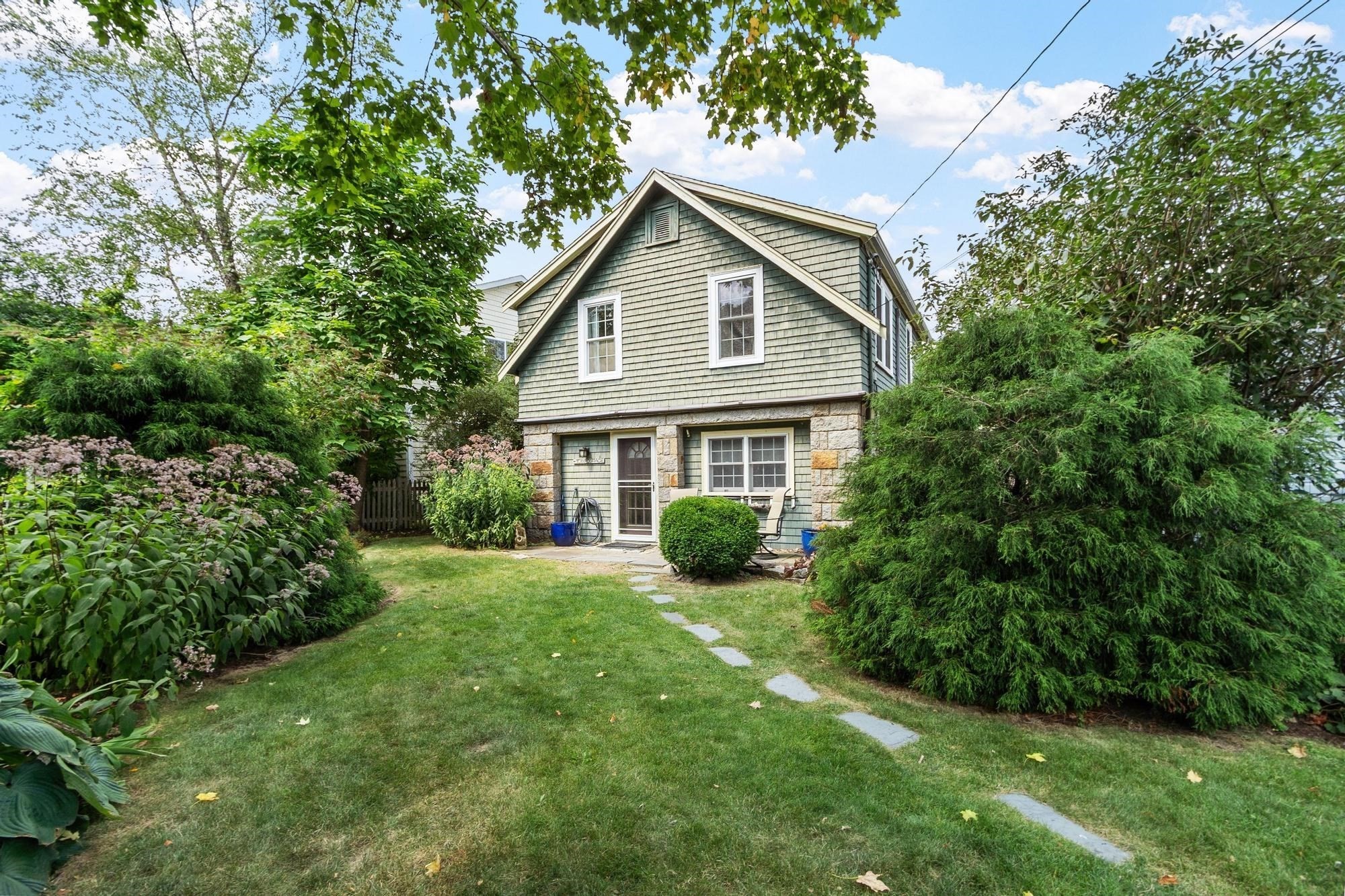 1 Pigeon Hill Court #B — photo