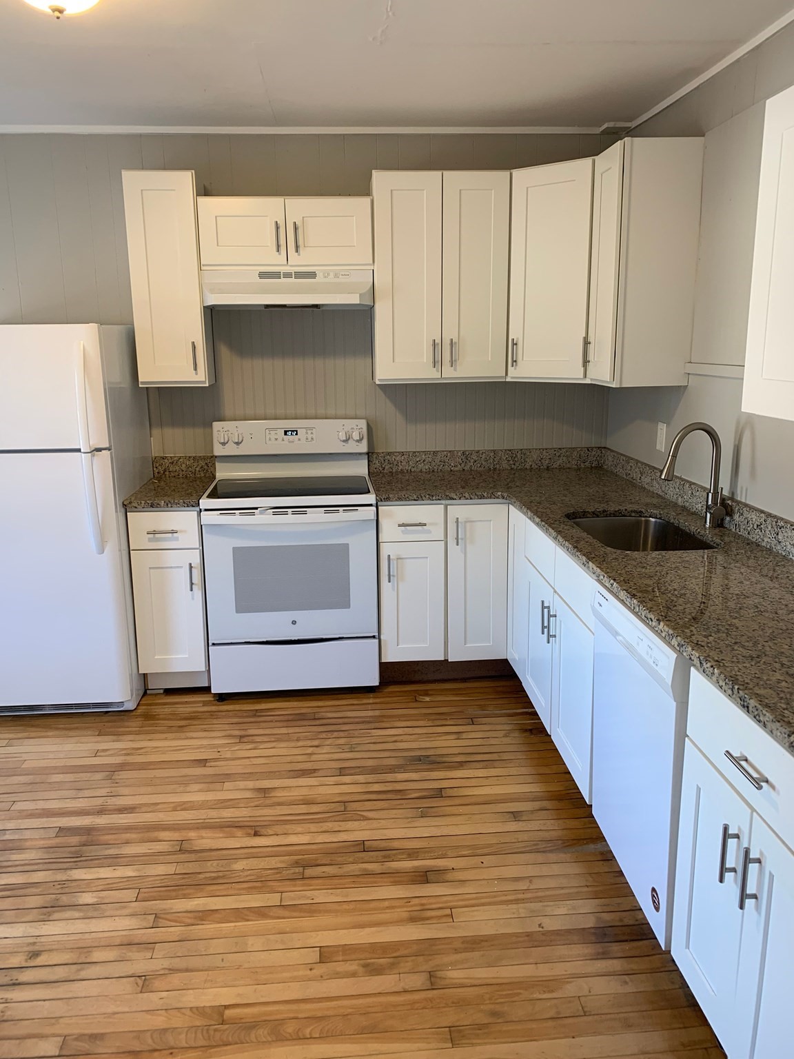 135 Lafayette Square #3L — photo