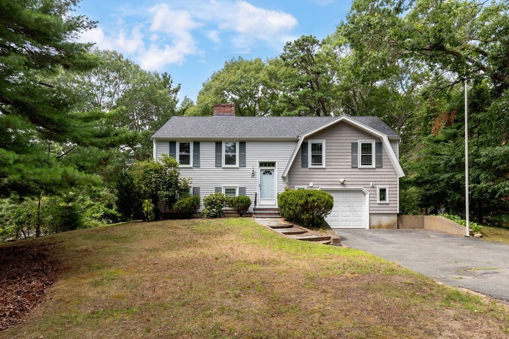 17 West Pond Road — photo