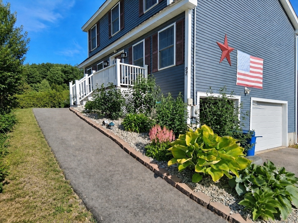97 Timber Ridge Drive, Milford, NH 03055 — photo 2