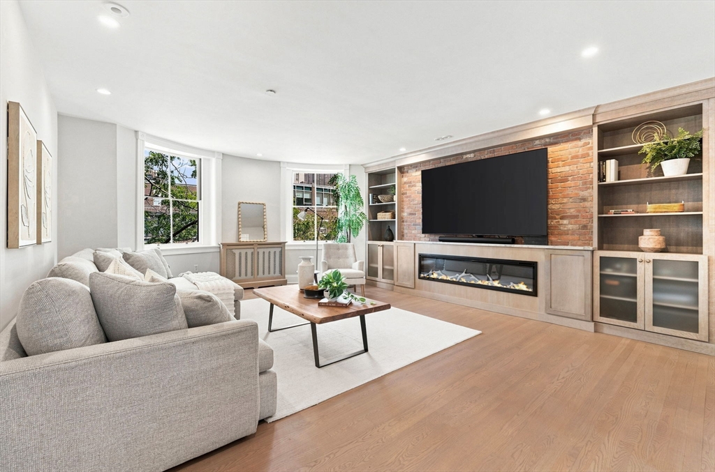 31 Bowdoin St #4 — photo
