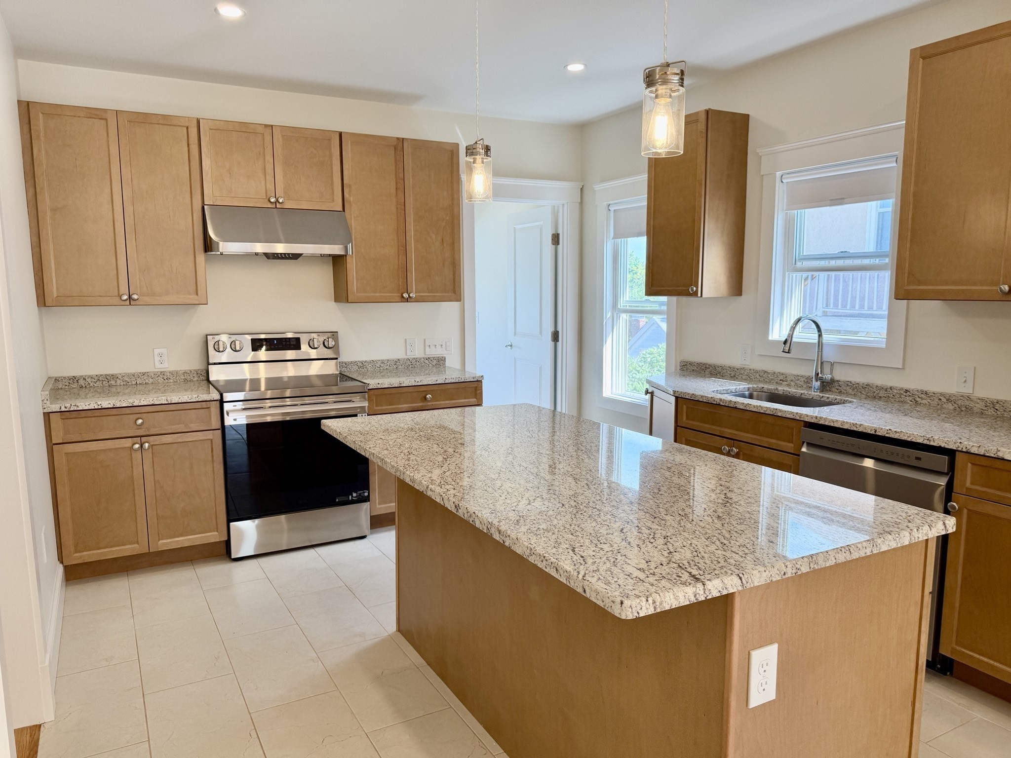 145 Windsor Ave #2 — photo
