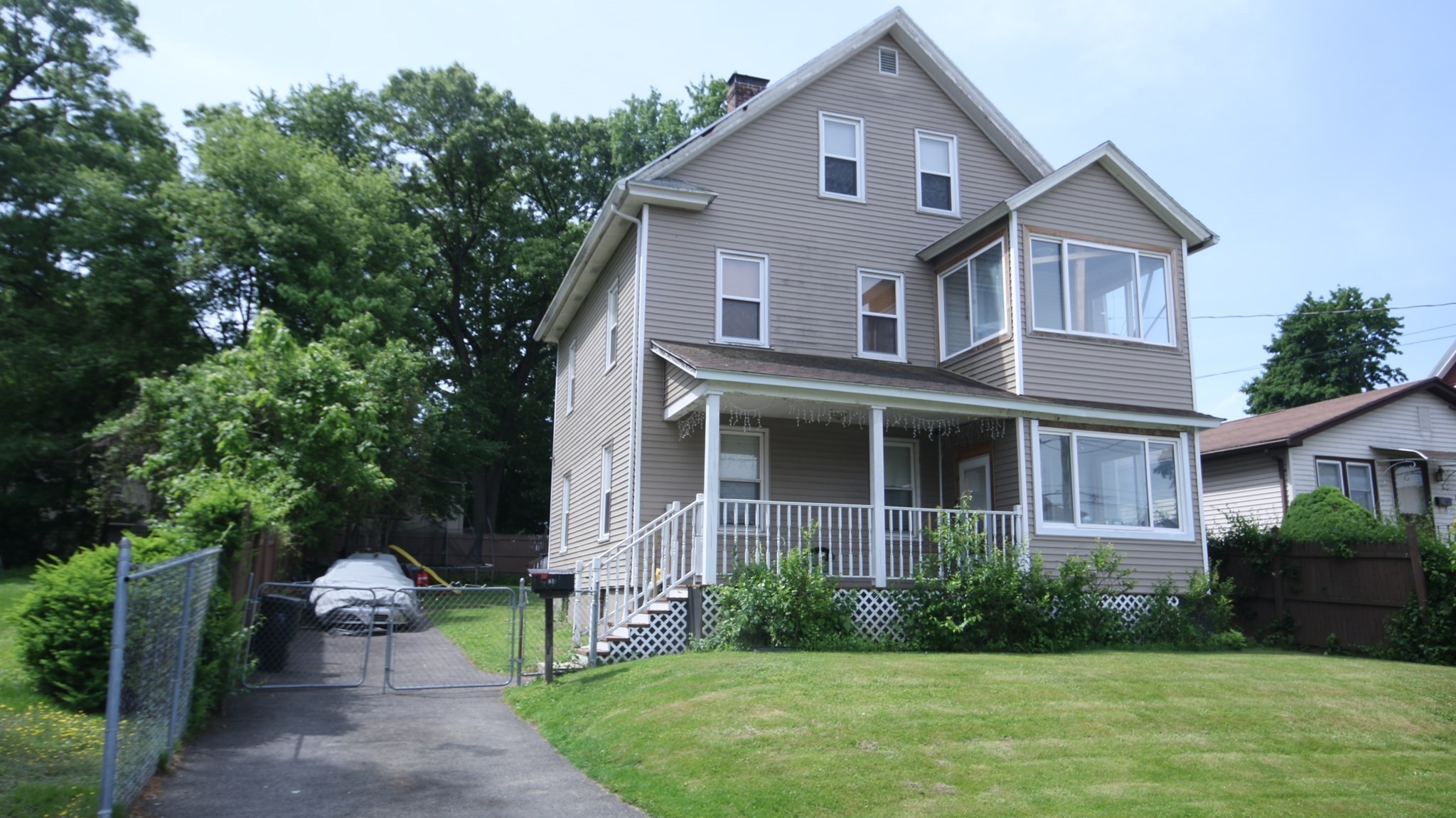 61 Austin St — photo