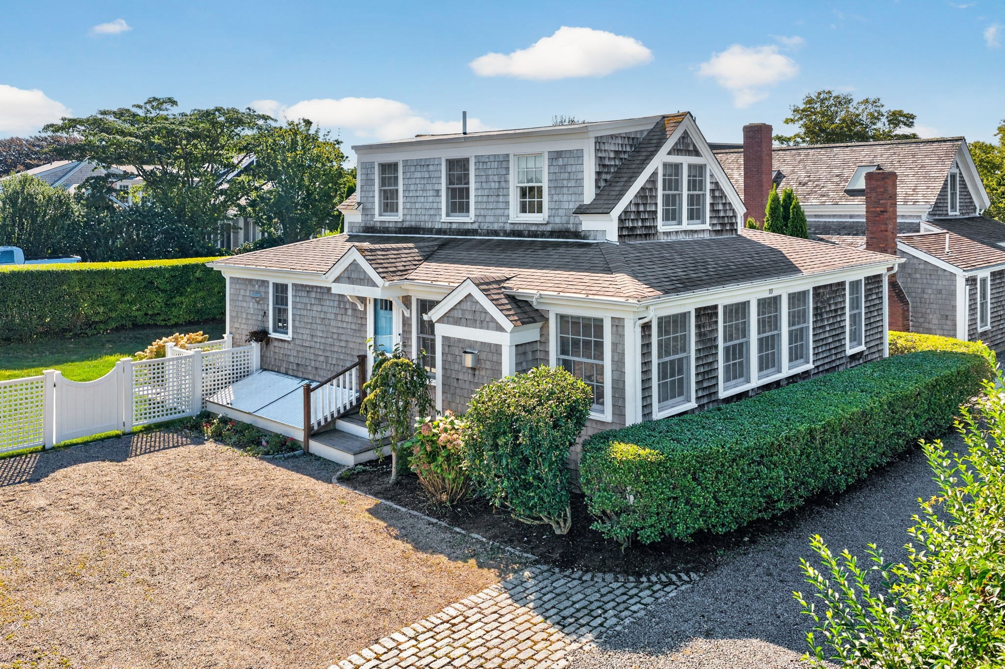 10 Mill Hill Lane — photo