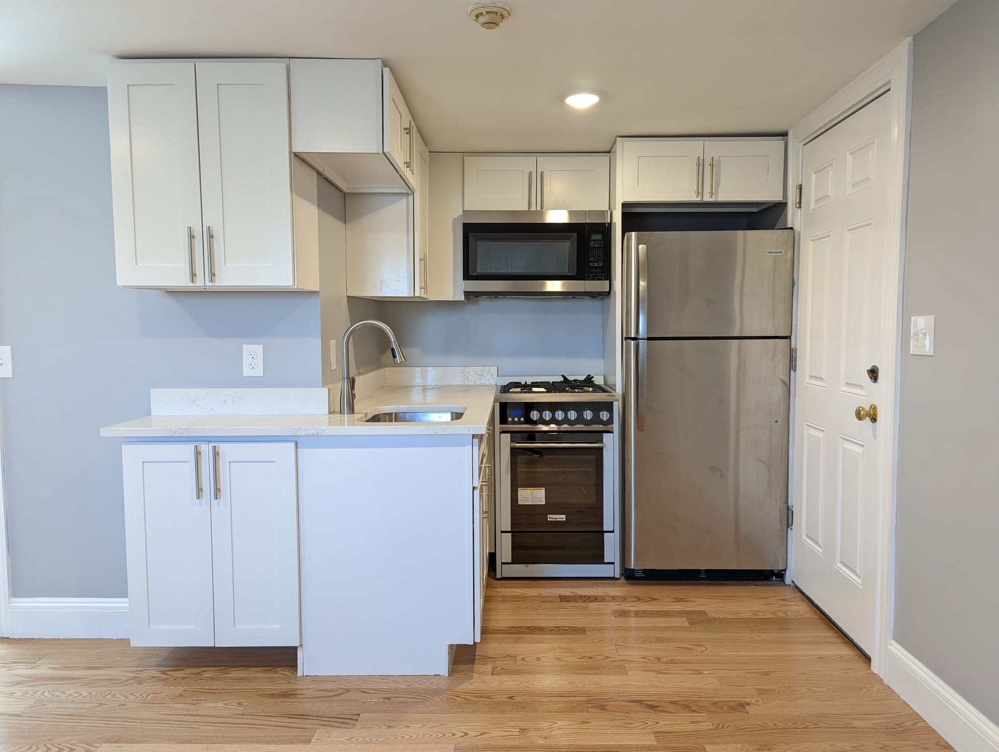 293 Fayette St #13 — photo