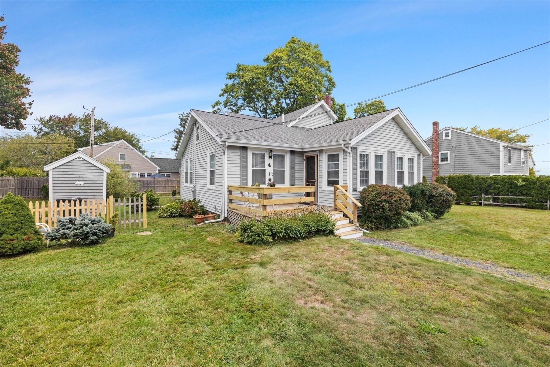 4 Wharf Ln — photo