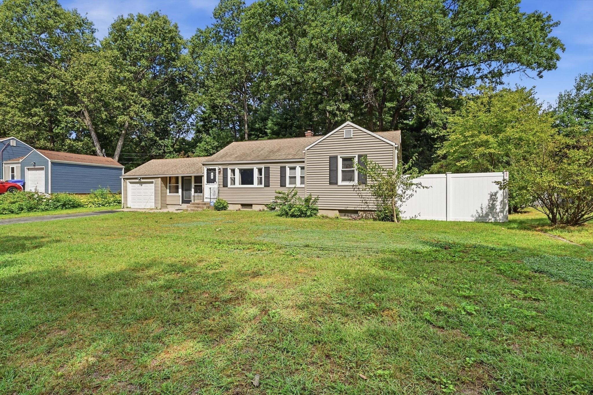 42 N Brook Road, Springfield, MA 01119 — photo 2
