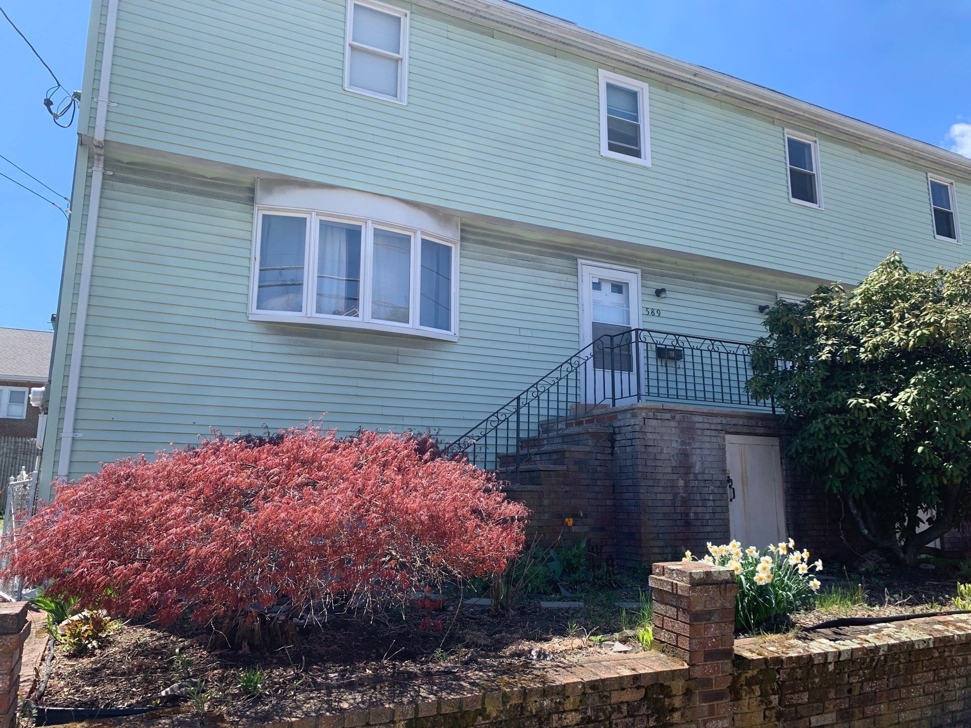589 Riverside Ave #1 — photo