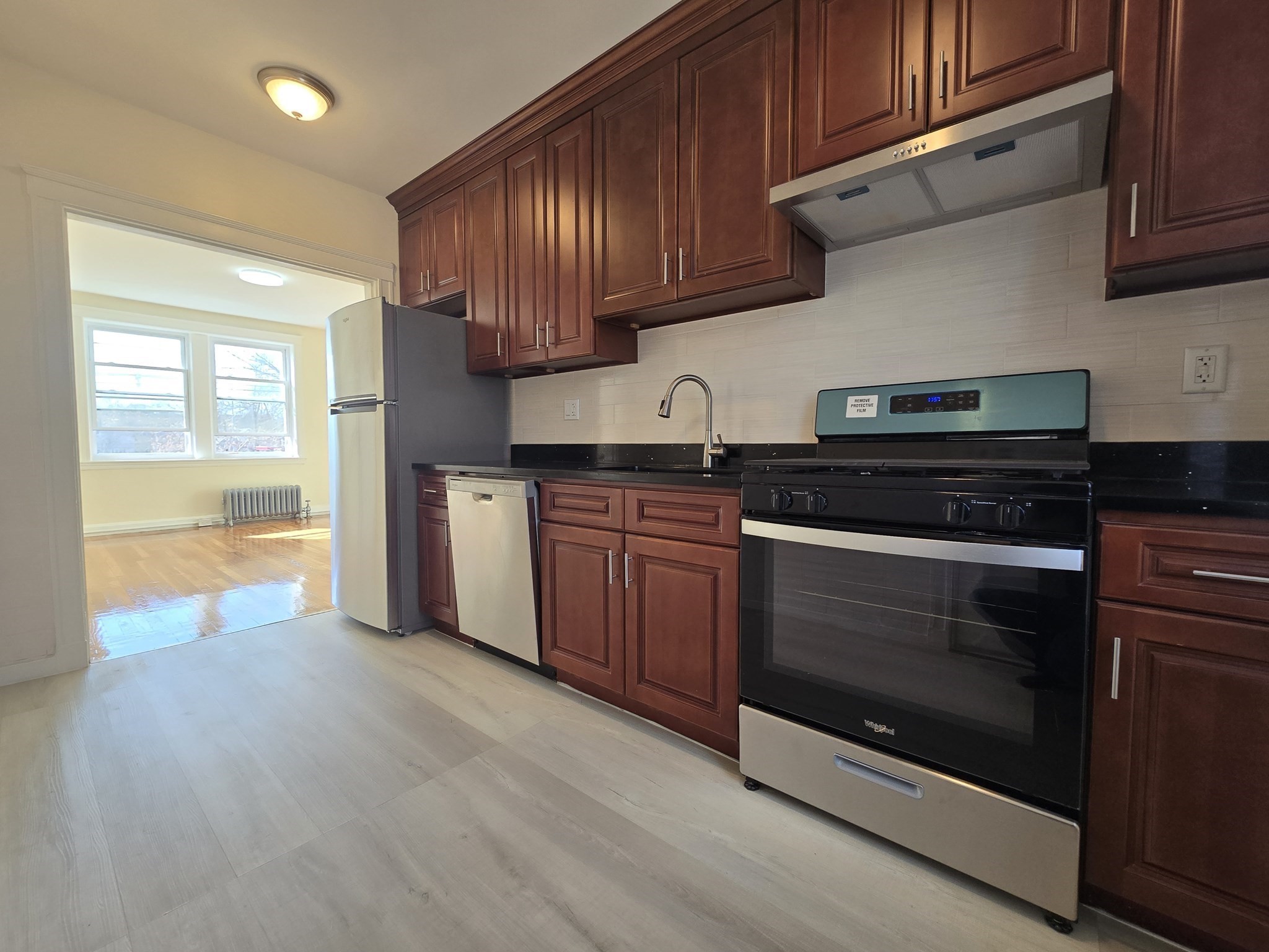 183 Kent #5 — photo