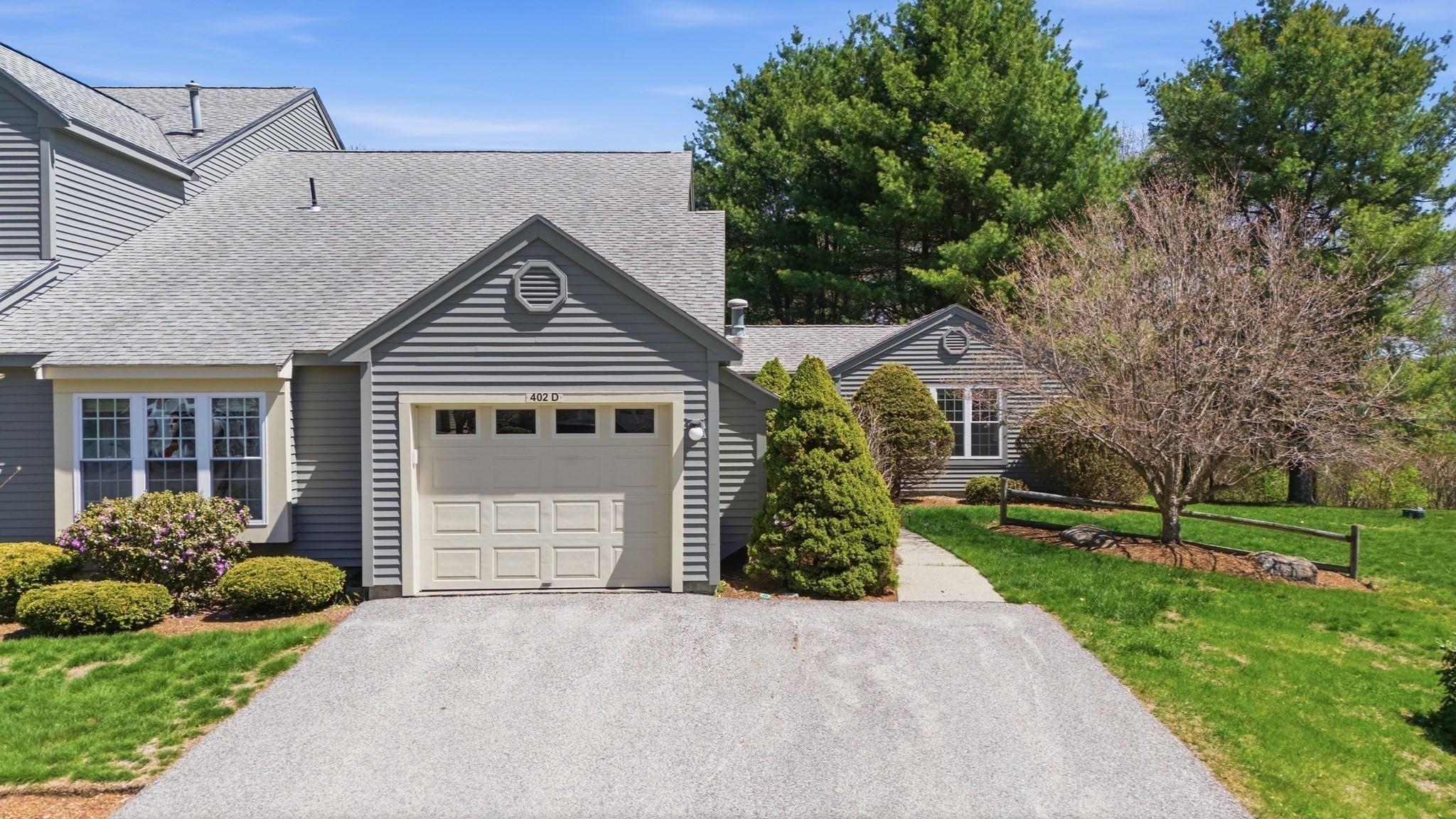 402 Ridgefield Circle #D, Clinton, MA 01510 — photo 2