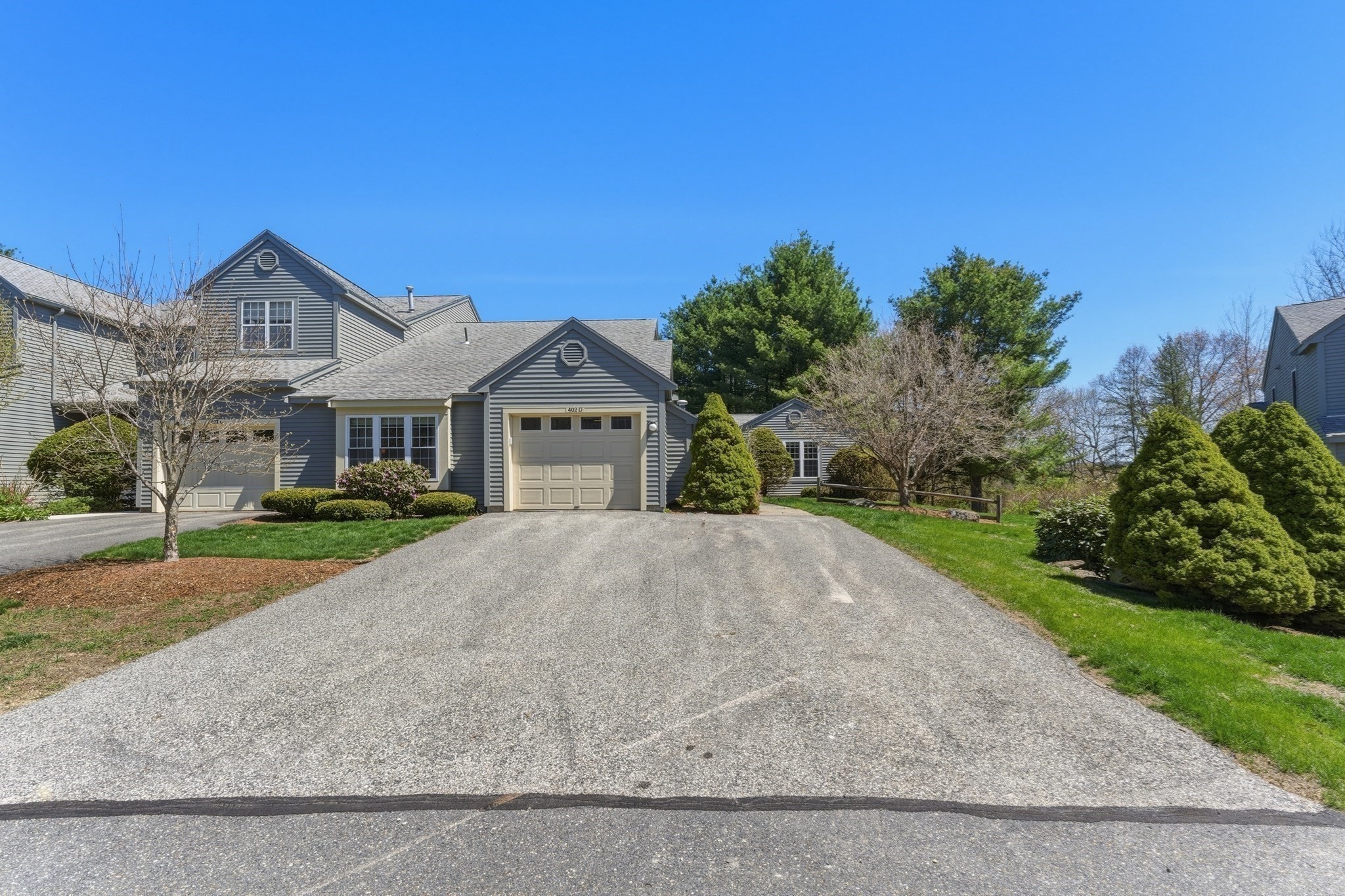 402 Ridgefield Circle #D, Clinton, MA 01510 — photo 3