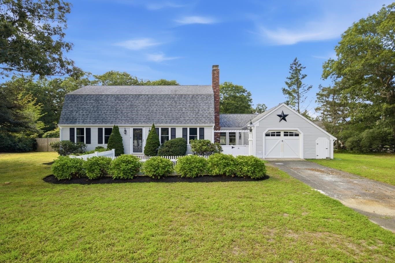 3 Thoreau Dr — photo