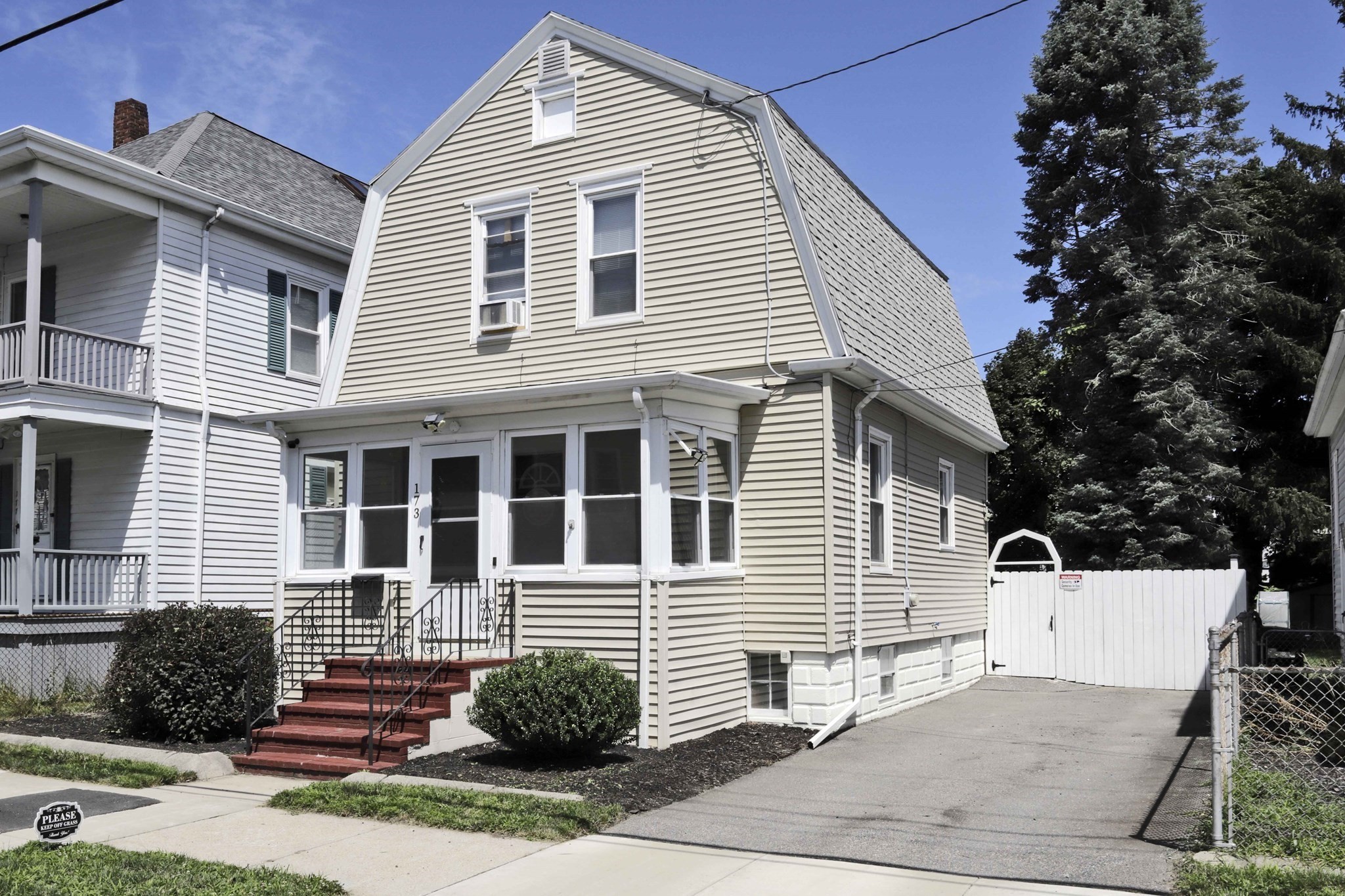 173 Central Ave — photo
