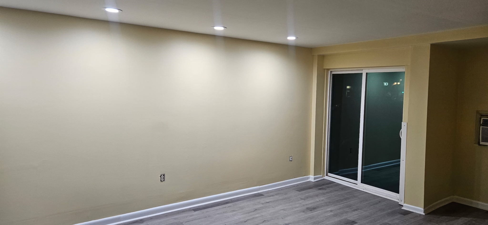 16 Richards Ave #105 — photo