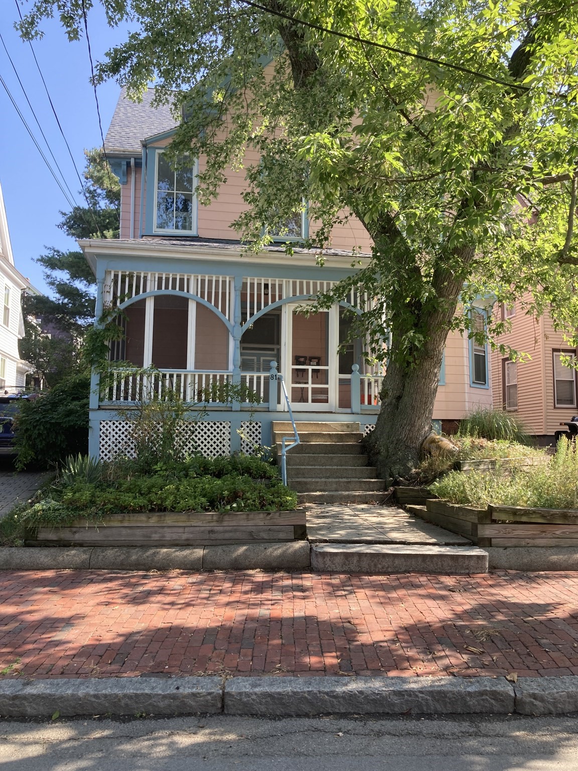 81 Munroe St Front — photo