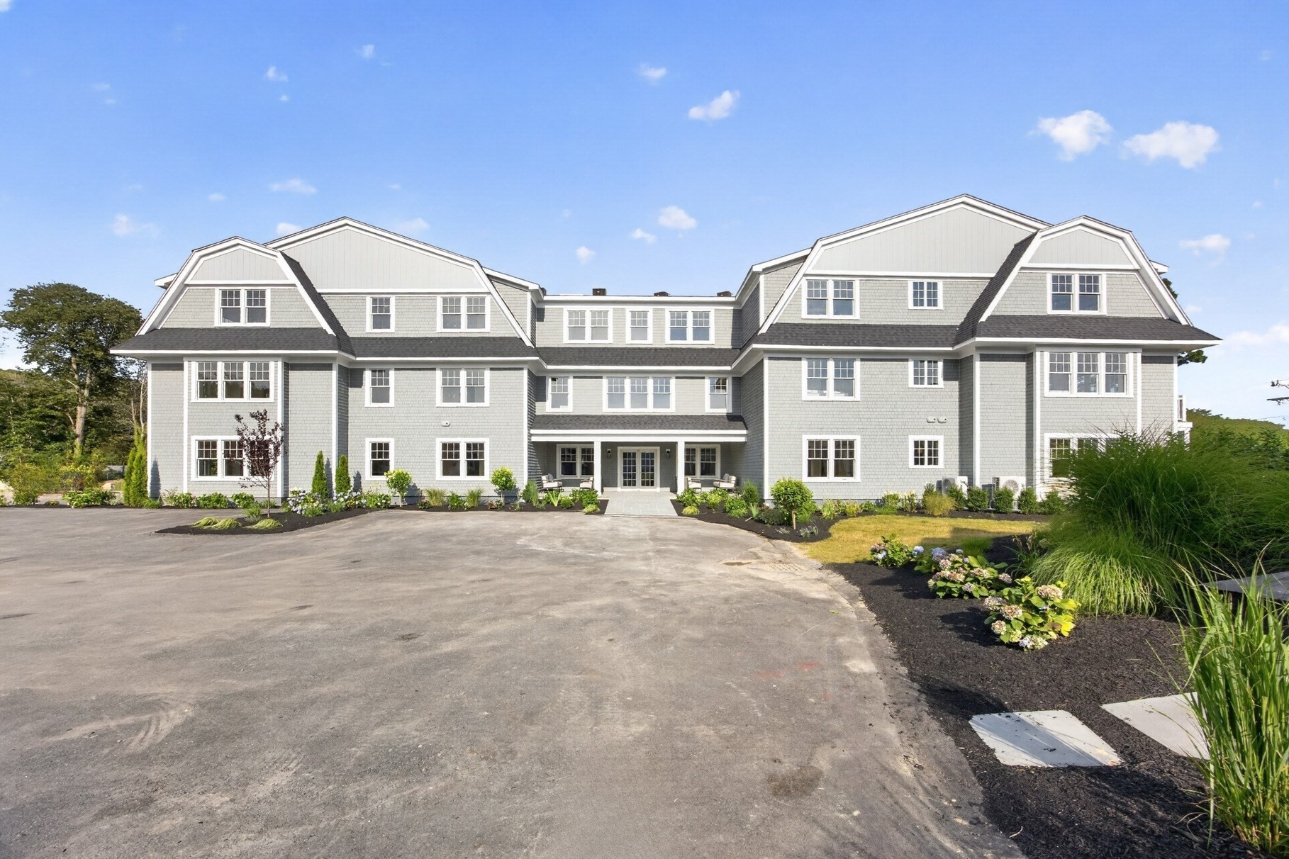 533 Woods Hole Road #E101 — photo