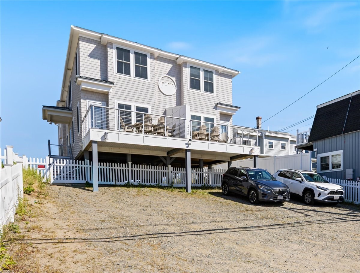 220 North End Blvd. #1 — photo