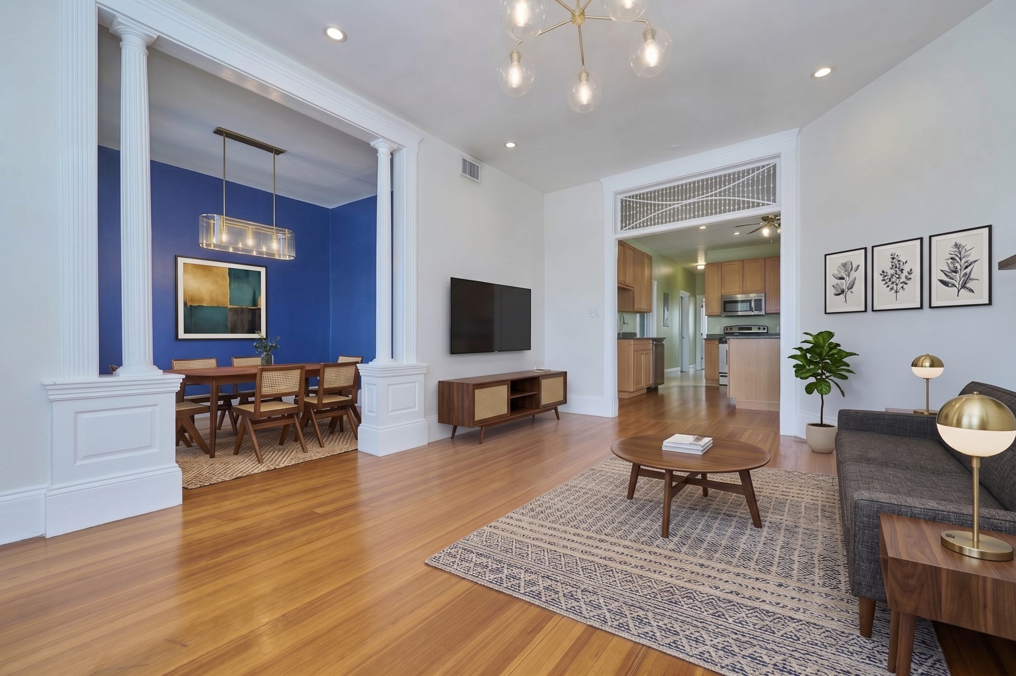 1098 Bennington St #2 — photo