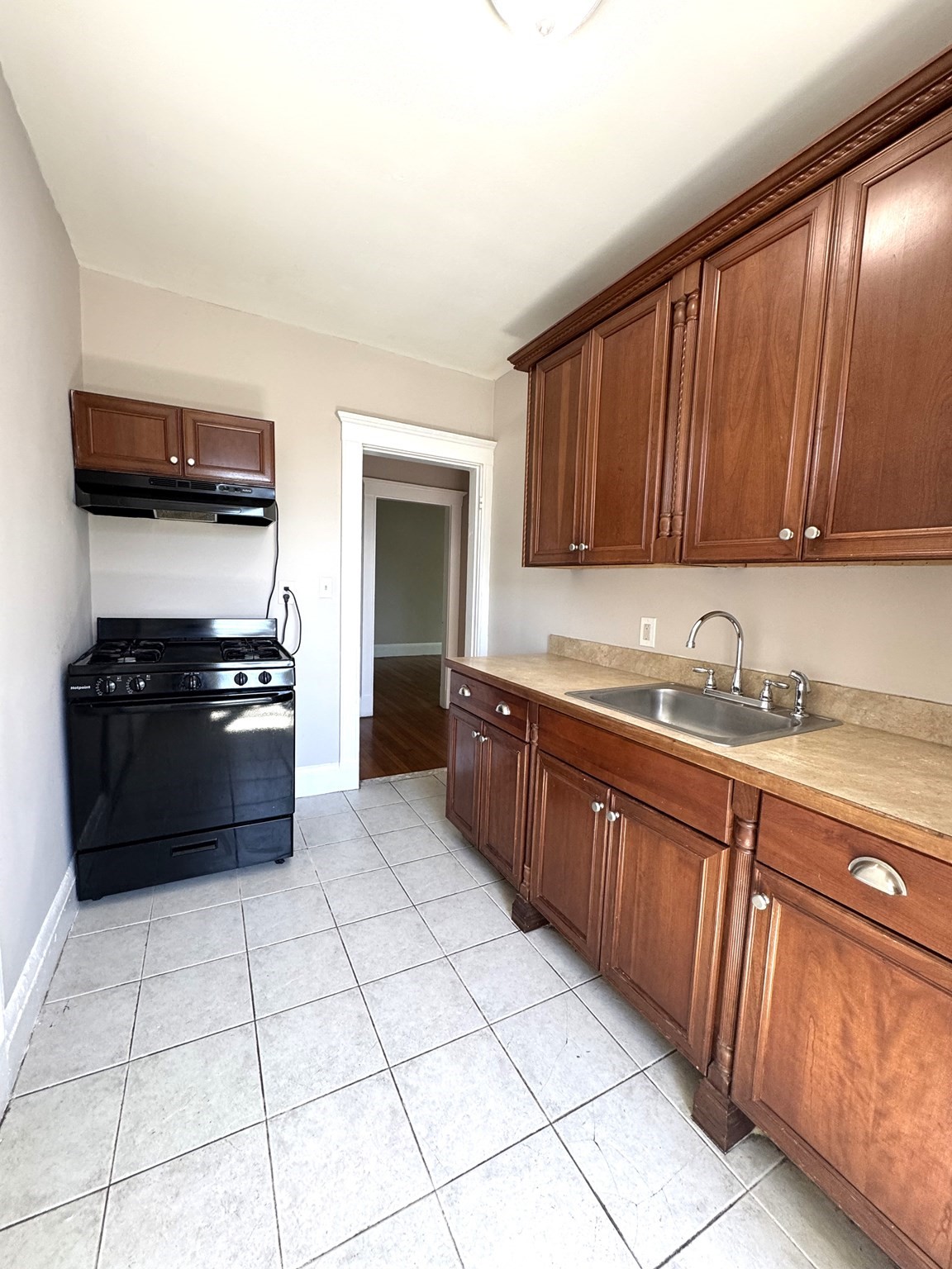 15 Huss Ct #306 — photo