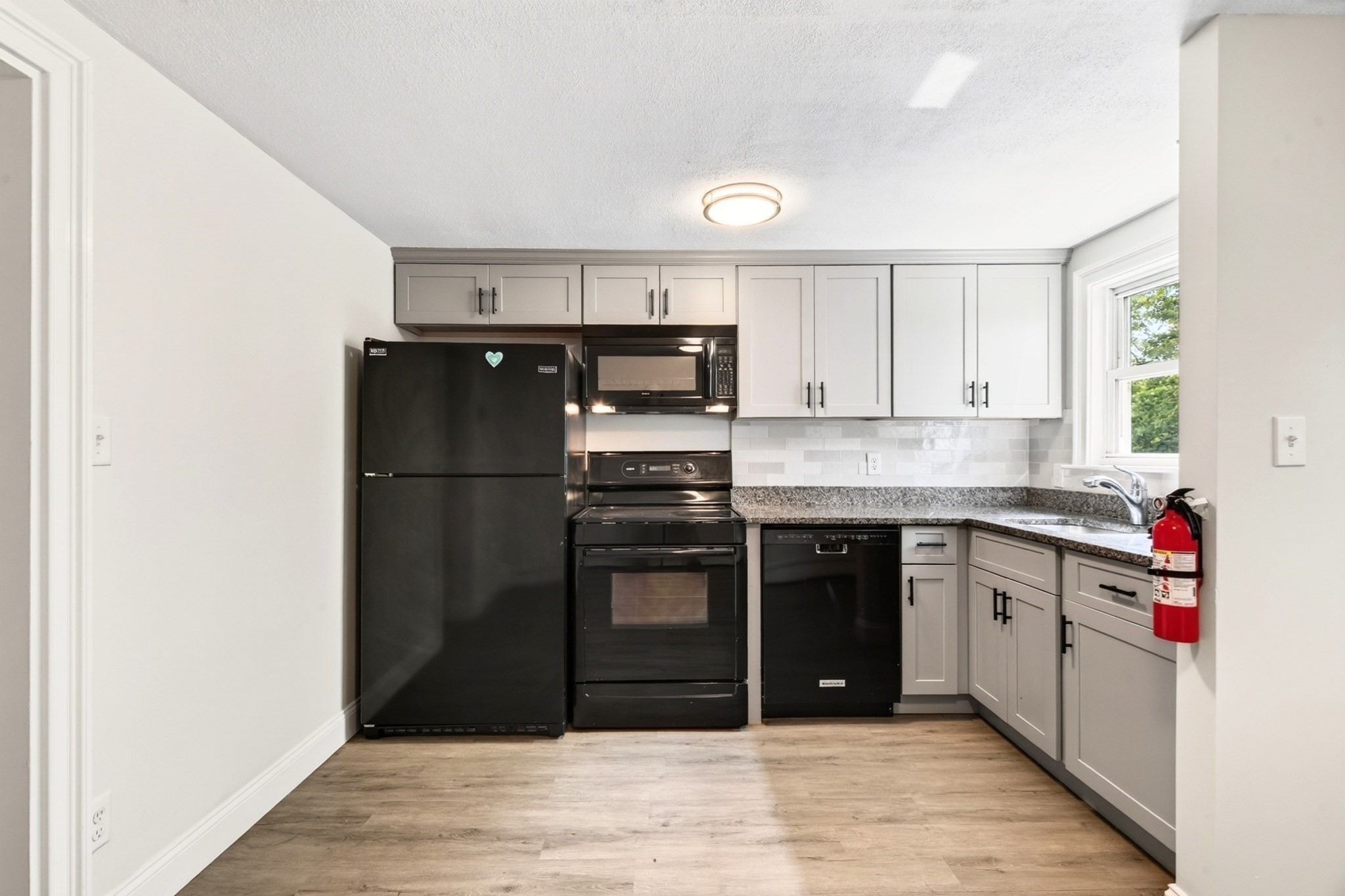 2 Charles St #5 — photo