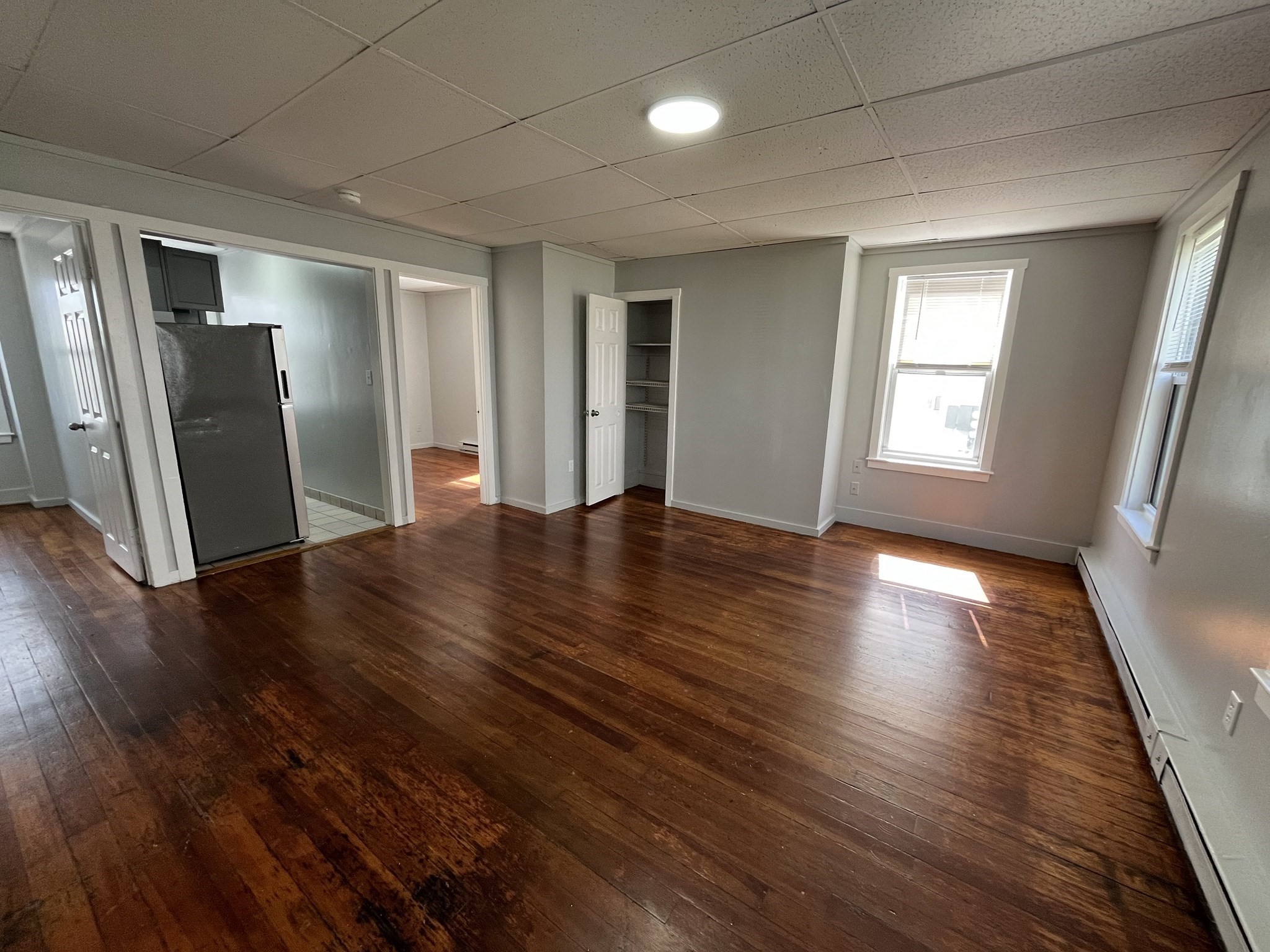 558 Plymouth Ave #1R — photo