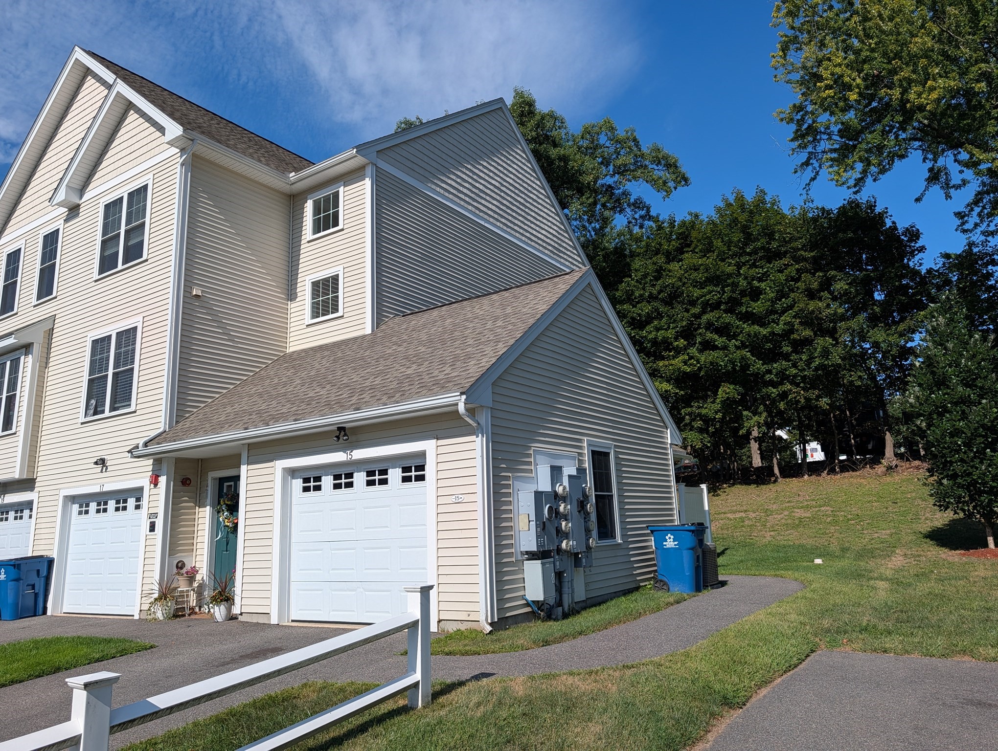15 Bennett St #15 — photo