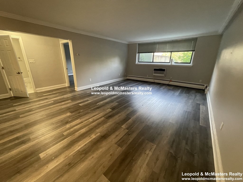 519 Washington St. #a — photo