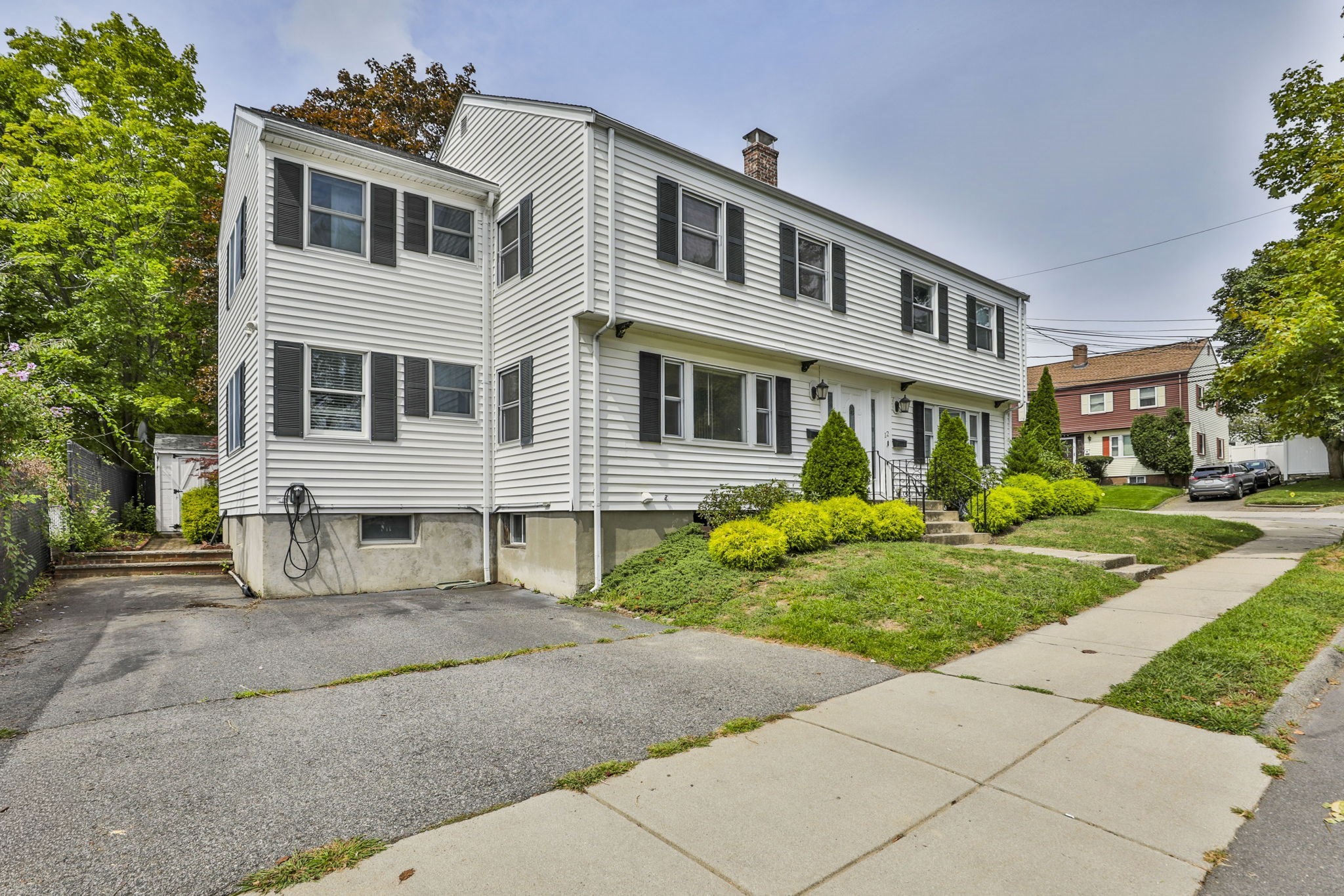 10 Rose Ave #10 — photo