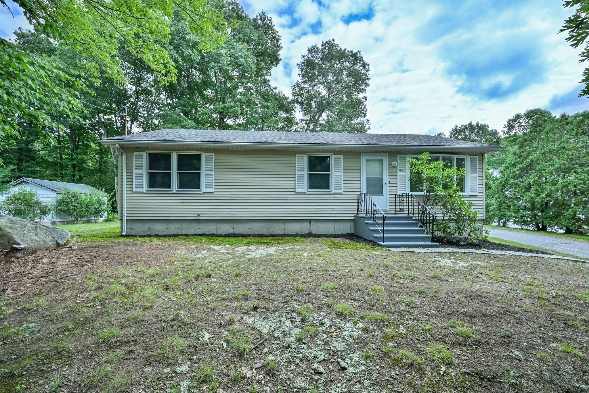 124 Sutton Road, Webster, MA 01570 — photo 2