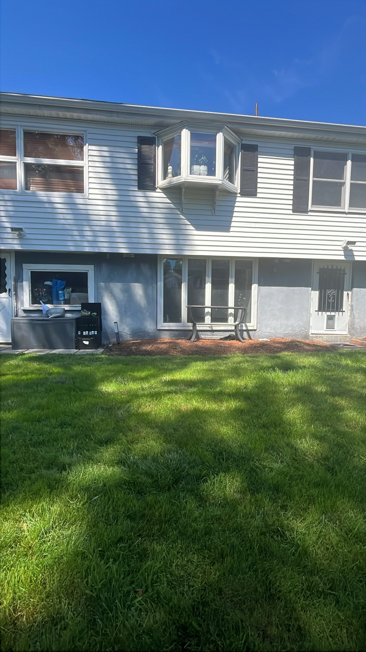 4 Meadowbrook Road — photo