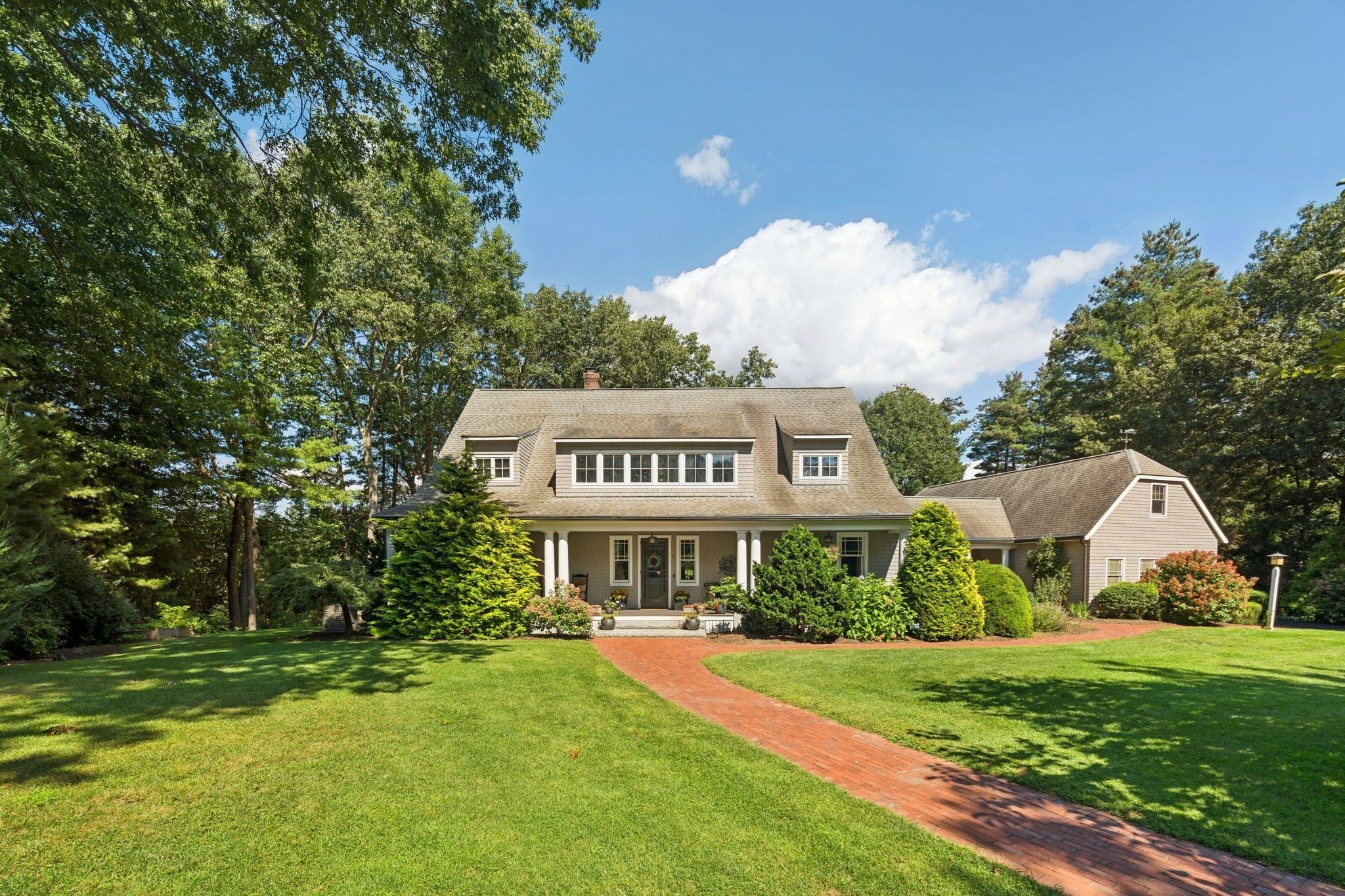 7 Strawberry Hill Ln — photo