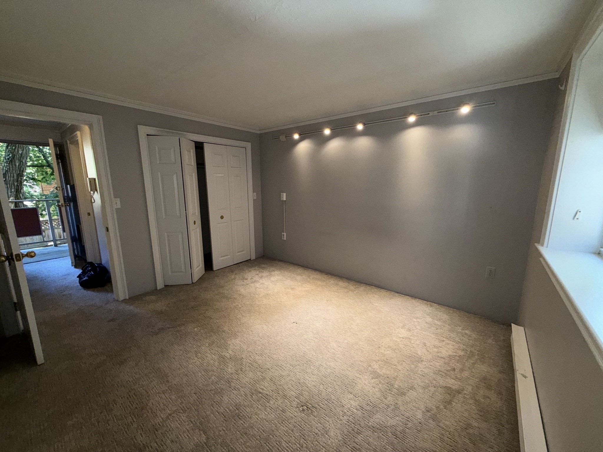 1691 Cambridge St #14 — photo