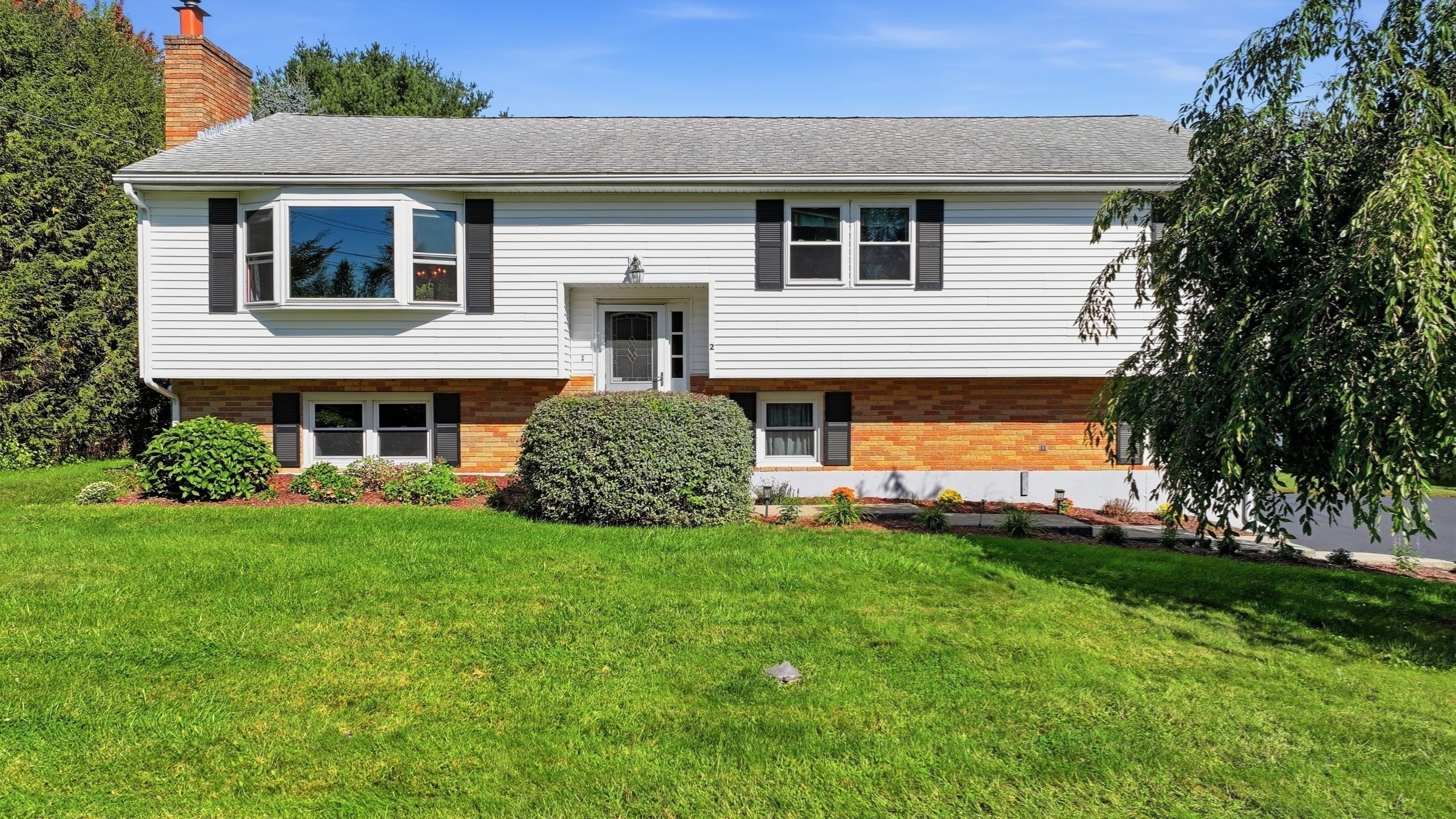 2 Apple Tree Dr — photo