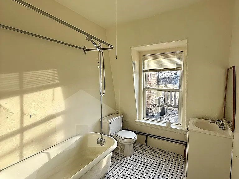 12 Tufts St #3 — photo
