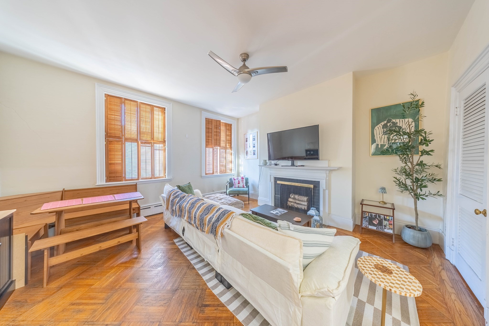1712 Beacon St #2 — photo