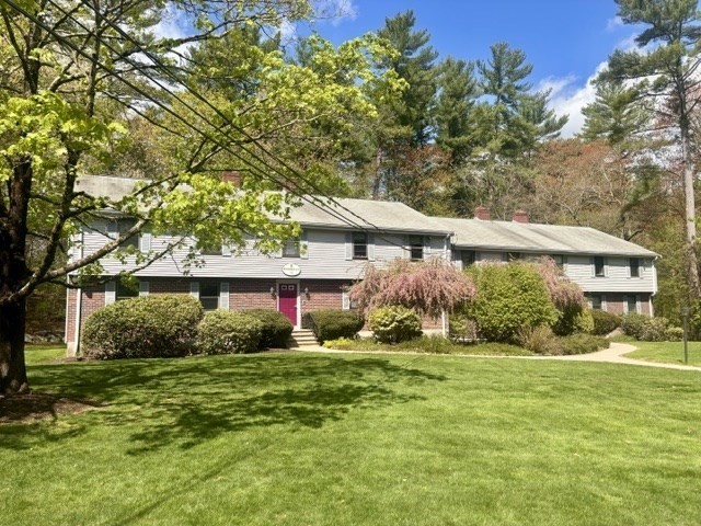 6 Meadowbrook Ln #4 — photo